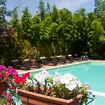 Logis Nimotel 3* Nimes