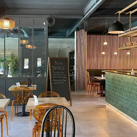 Logis Nimotel Cosy Otel 3*