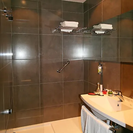 Logis Nimotel Cosy Otel Nîmes