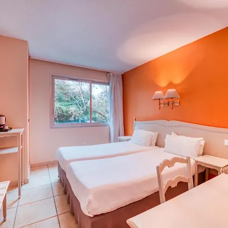 Logis Nimotel Cosy 3* Nimes