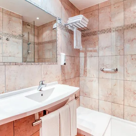 Ξενοδοχείο Logis Nimotel 3*