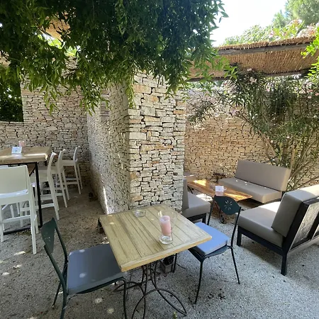 Logis Nimotel Νιμ