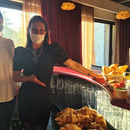 Hotel Logis Nimotel
