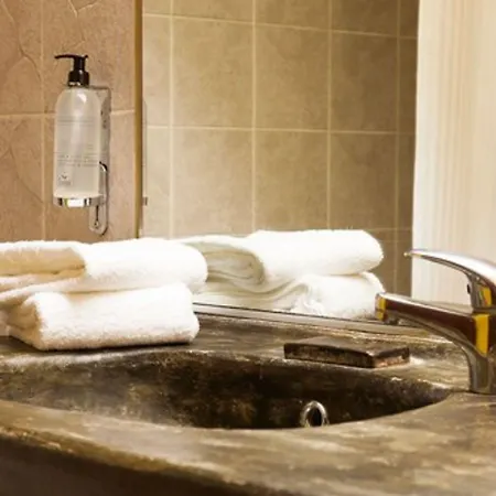 Logis Nimotel Cosy 3*