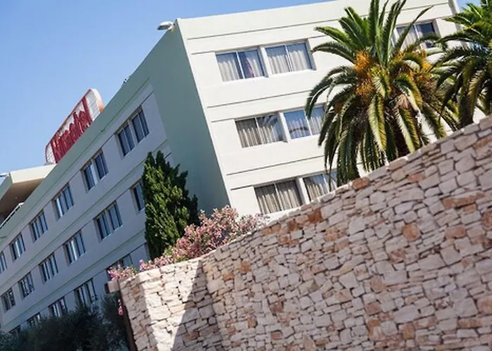 Logis Nimotel Nîmes